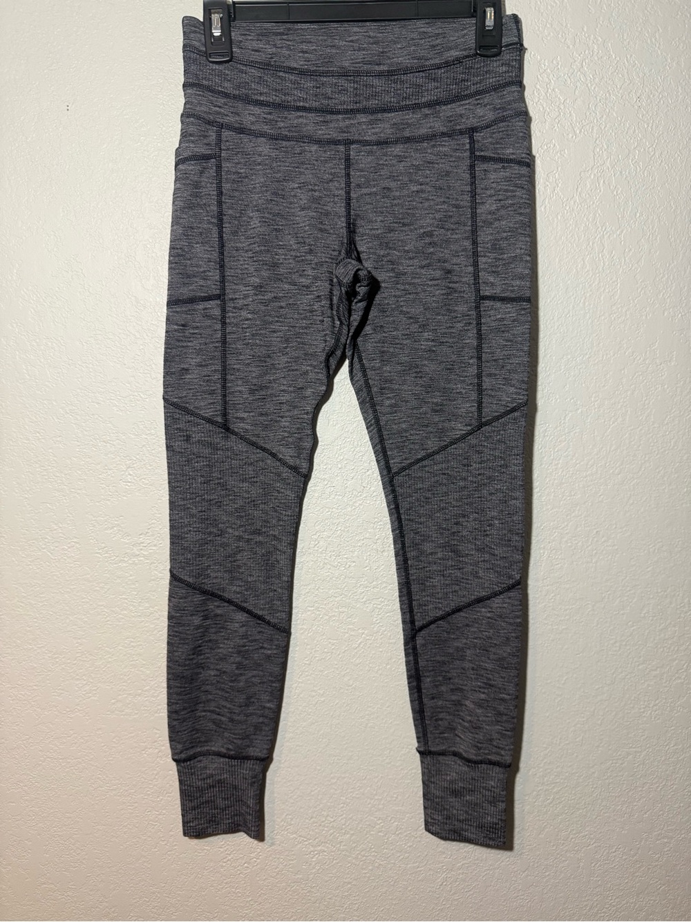 Athleta- Excursion Leggings, Heather Gray/Grey Workout Athleisure Leggings Sz. S